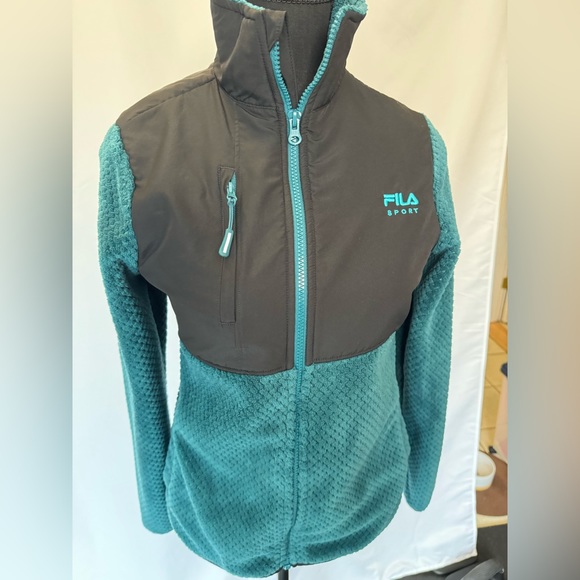 NWOT Fila green Zipup sweater - Picture 2 of 7